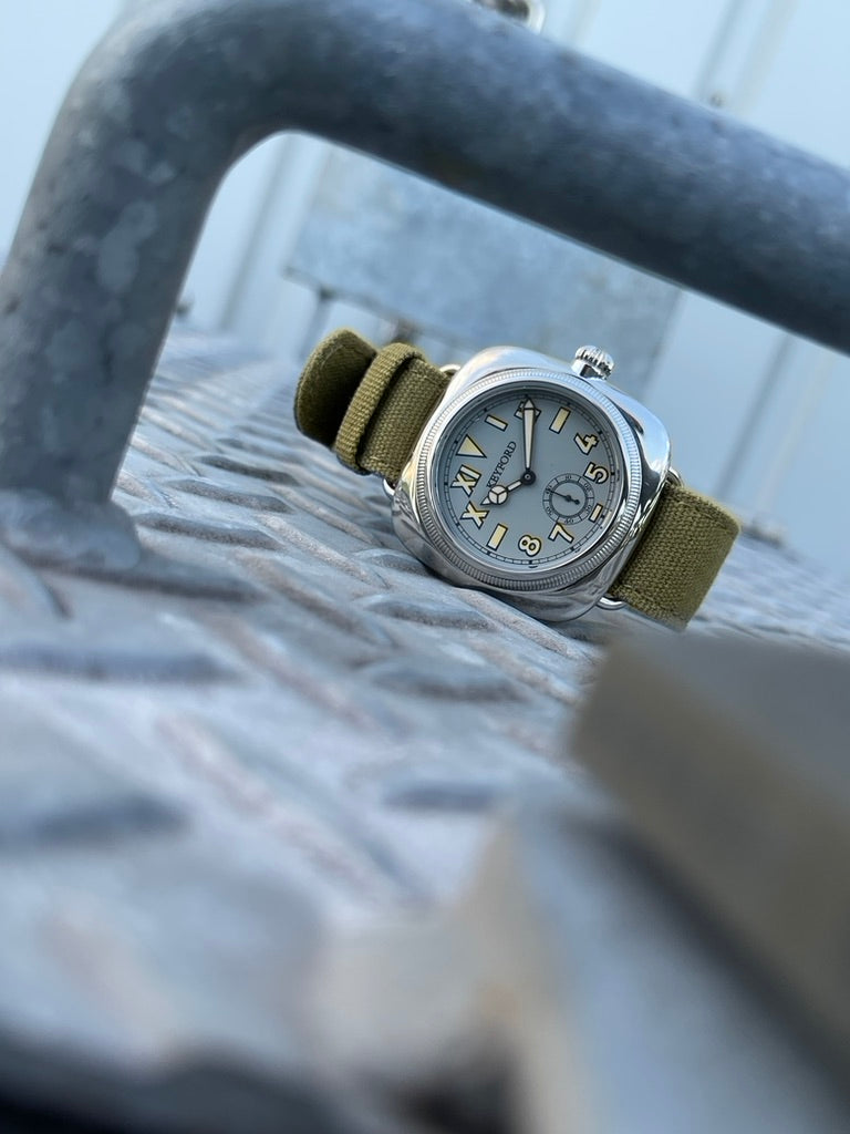Cushion watch California dial smoky grey