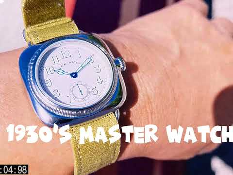 Cushion watch 黒文字盤